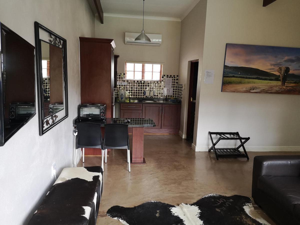 Lifestyle Corner Guesthouse Мусина Екстериор снимка