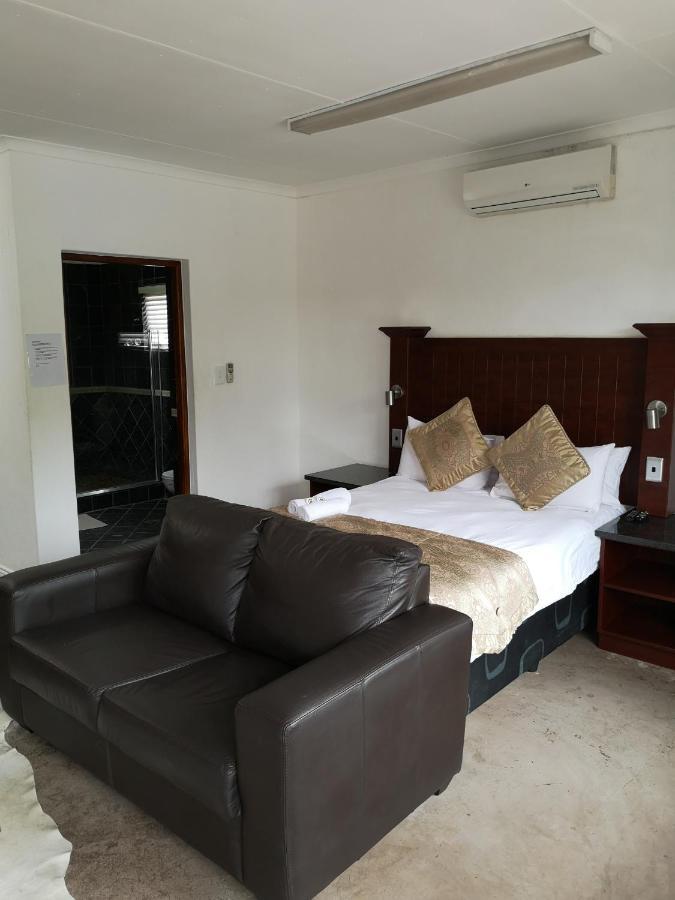 Lifestyle Corner Guesthouse Мусина Екстериор снимка